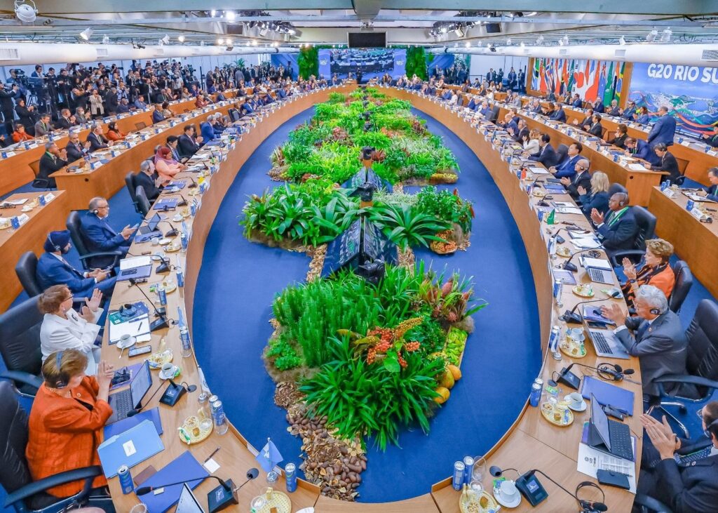 Acordo Climático Global Reforça Financiamento para Transição Energética em Países em Desenvolvimento