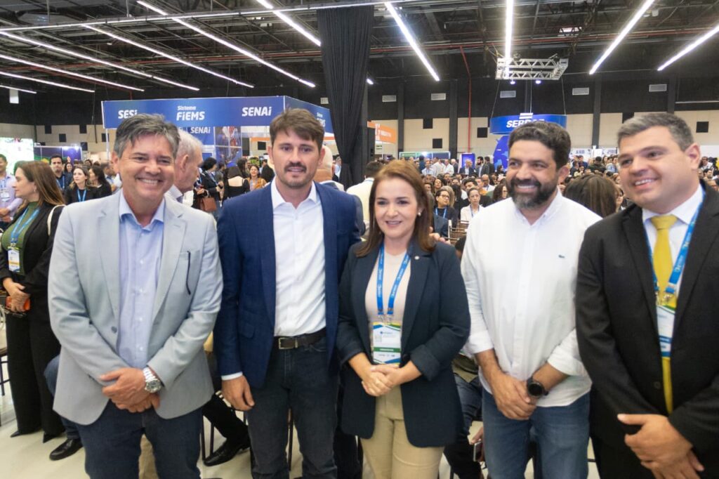 O Congresso de Prefeitos e Gestores Públicos de MS, organizado pela Assomasul em Campo Grande, reúne autoridades para discutir desafios e soluções inovadoras para o desenvolvimento das cidades sul-mato-grossenses.