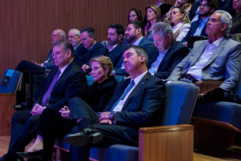 Mato Grosso do Sul firma sua posição como polo estratégico, atraindo investimentos significativos e impulsionando o desenvolvimento econômico com foco em sustentabilidade e infraestrutura.