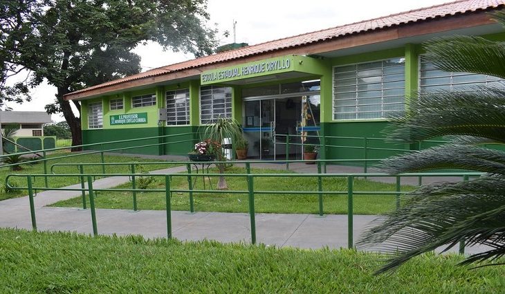 Escolas estaduais de Mato Grosso do Sul iniciaram a implementação de um novo sistema de controle de acesso com biometria facial, gerando debate sobre privacidade.