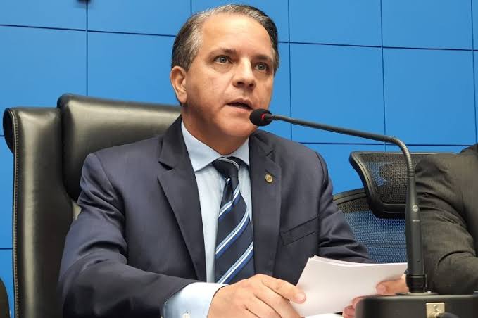 Coronel David reavalia estratégia em MS, podendo disputar vaga federal impulsionado por articulação do PL e ex-presidente Bolsonaro, alterando o cenário político.