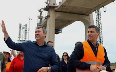 Governador Eduardo Riedel projeta Mato Grosso do Sul como um centro estratégico sul-americano graças à Rota Bioceânica, prometendo impulsionar a economia e a logística regional.