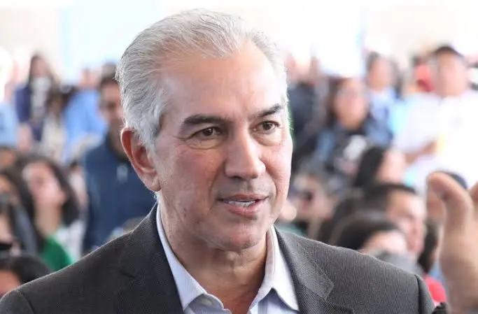 Ex-governador Reinaldo Azambuja (PL) aparece na frente em todos os cenários para as duas vagas ao Senado em Mato Grosso do Sul, conforme levantamento.