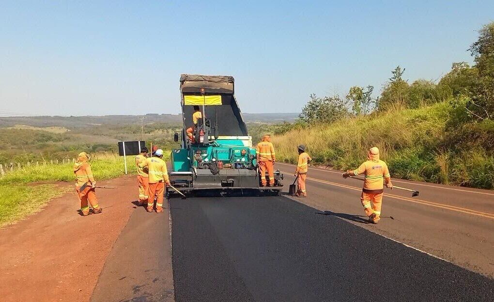 Com investimento de R$ 9.087.304,85, obras na MS-162 entre Sidrolândia e Quebra Coco avançam, atendendo a antiga demanda de moradores e comunidades indígenas por segurança e melhor acesso.