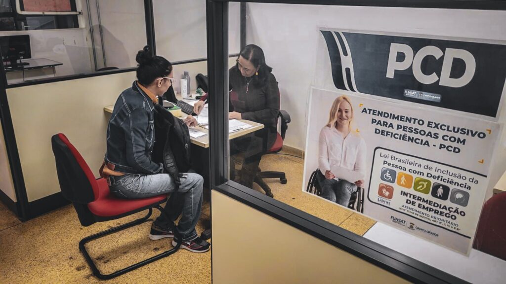 A Fundação Social do Trabalho (Funsat) de Campo Grande inicia a semana com 1.050 oportunidades de emprego, incluindo vagas para Pessoas com Deficiência.