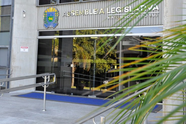 O Ministério Público de MS propôs à Assembleia Legislativa a criação de 454 novos cargos, incluindo assistentes técnicos, analistas e gestores, visando fortalecer sua estrutura e atender à demanda crescente.