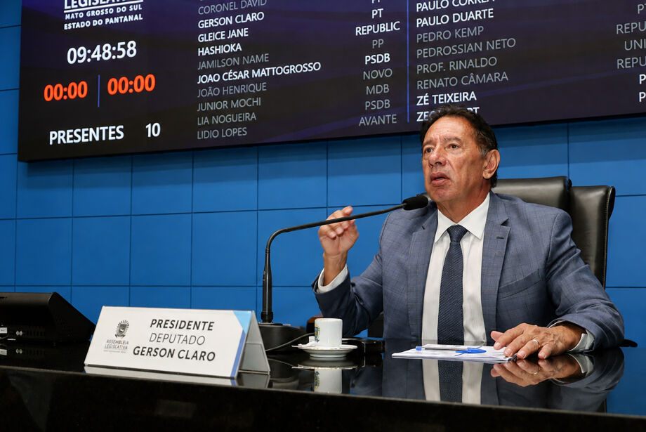 O Ministério Público de MS manifestou-se pela absolvição do deputado Gerson Claro, enquanto o STJ manteve o afastamento de ex-diretores do Detran-MS de ação de improbidade.